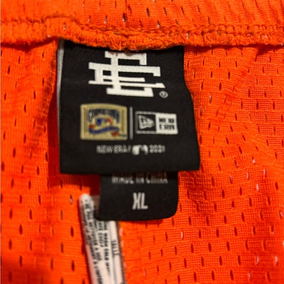 Eric Emanuel New Era Houston Astros EE Basic Shorts
Size xl - Picture 7 of 8